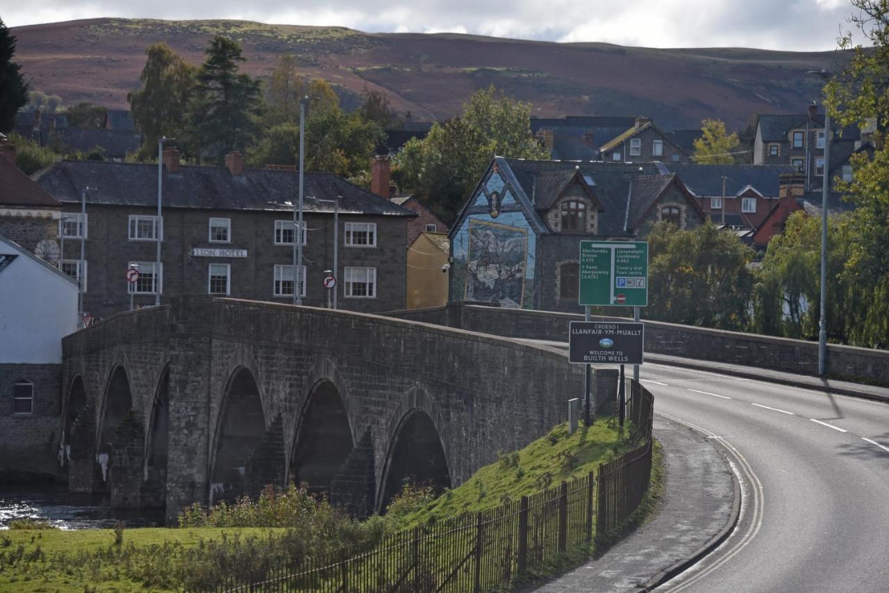 The Llanelwedd Arms Hotel Builth Wells Eksteriør bilde