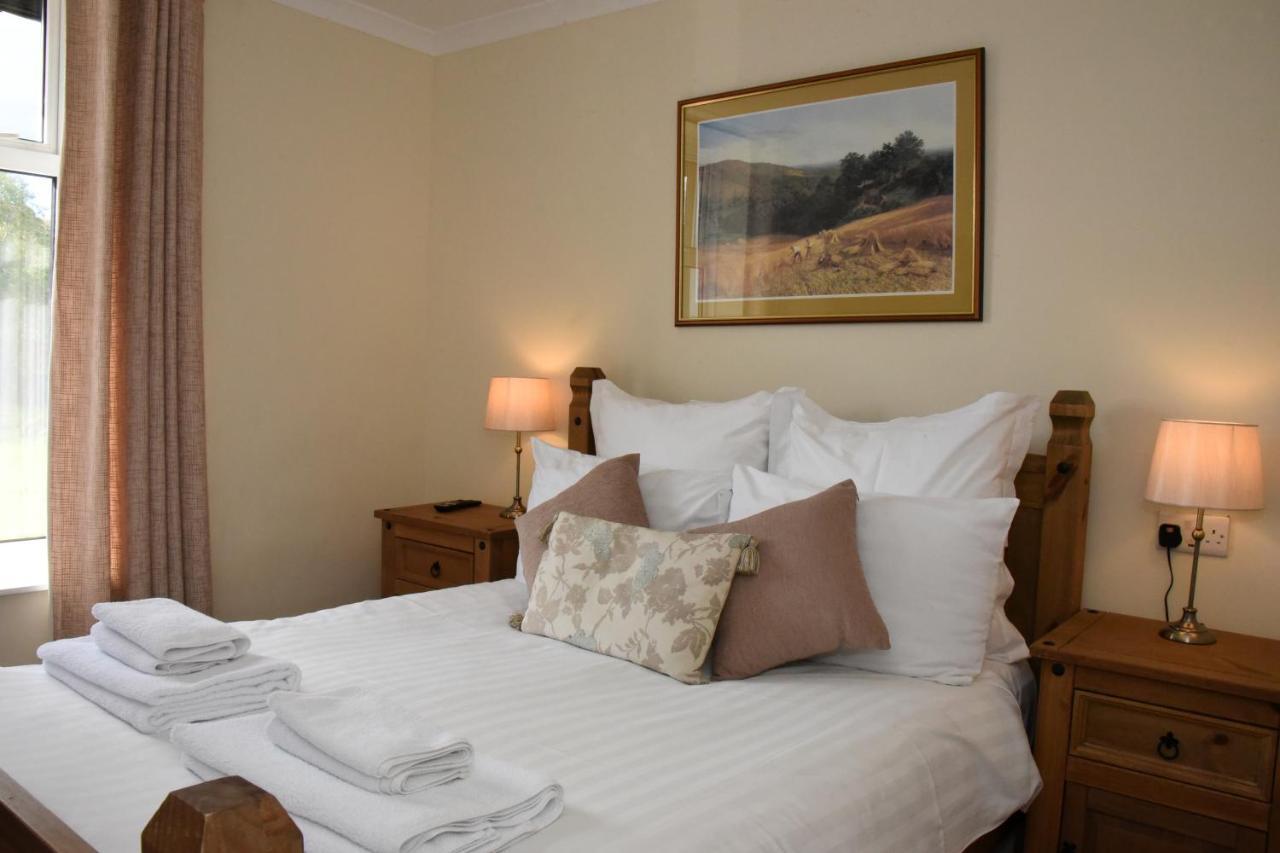 The Llanelwedd Arms Hotel Builth Wells Eksteriør bilde
