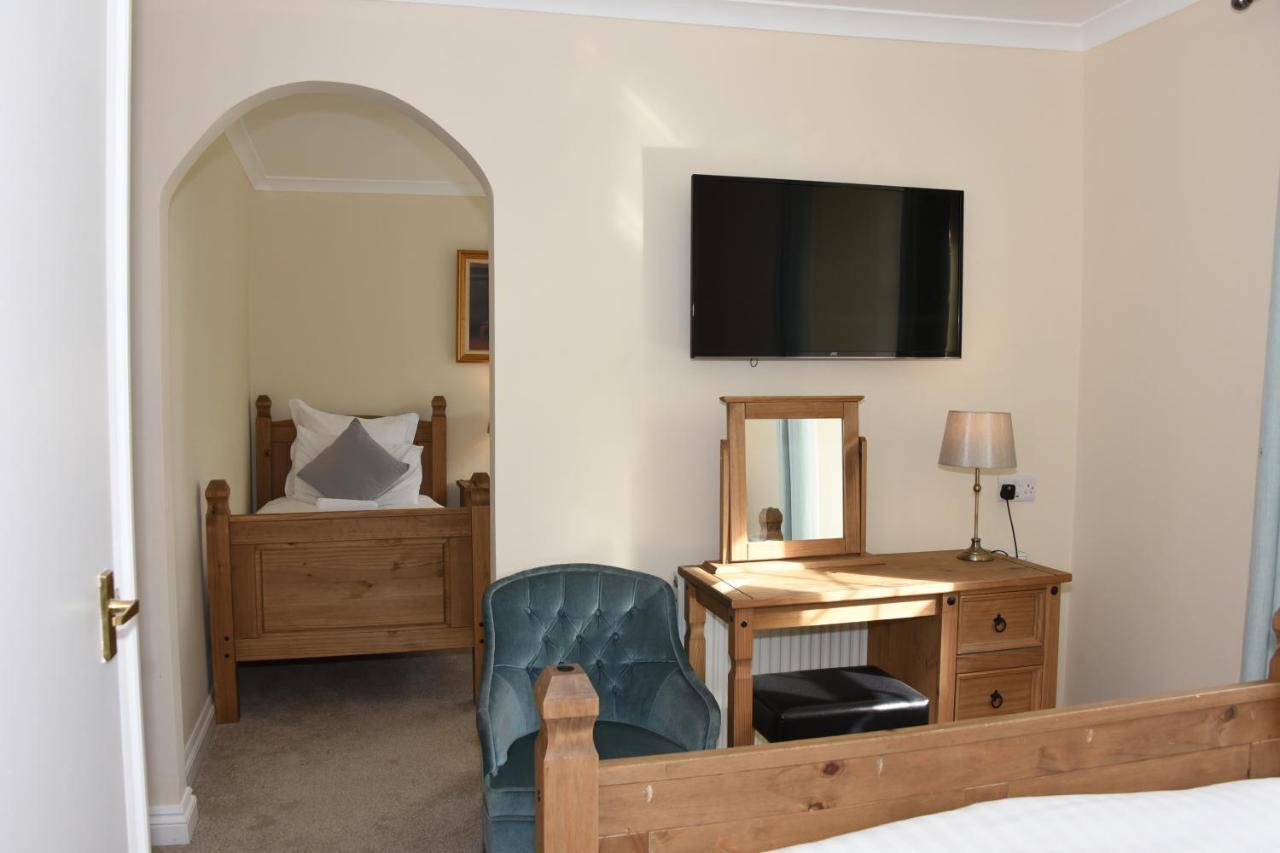 The Llanelwedd Arms Hotel Builth Wells Eksteriør bilde