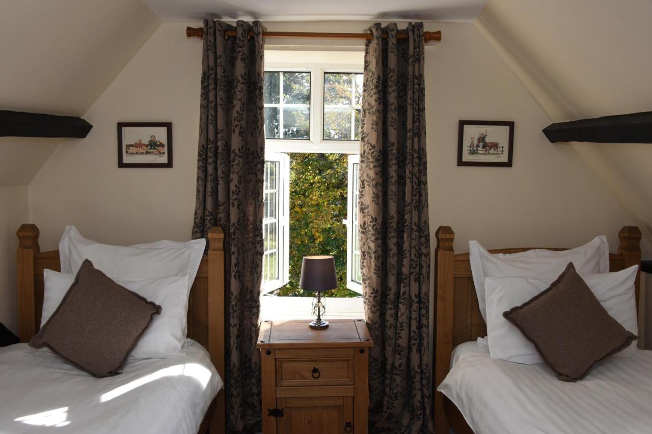 The Llanelwedd Arms Hotel Builth Wells Eksteriør bilde