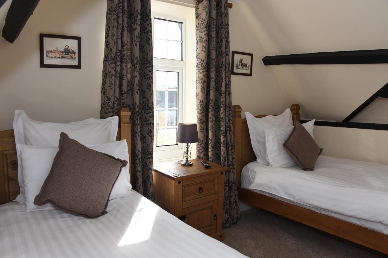 The Llanelwedd Arms Hotel Builth Wells Eksteriør bilde