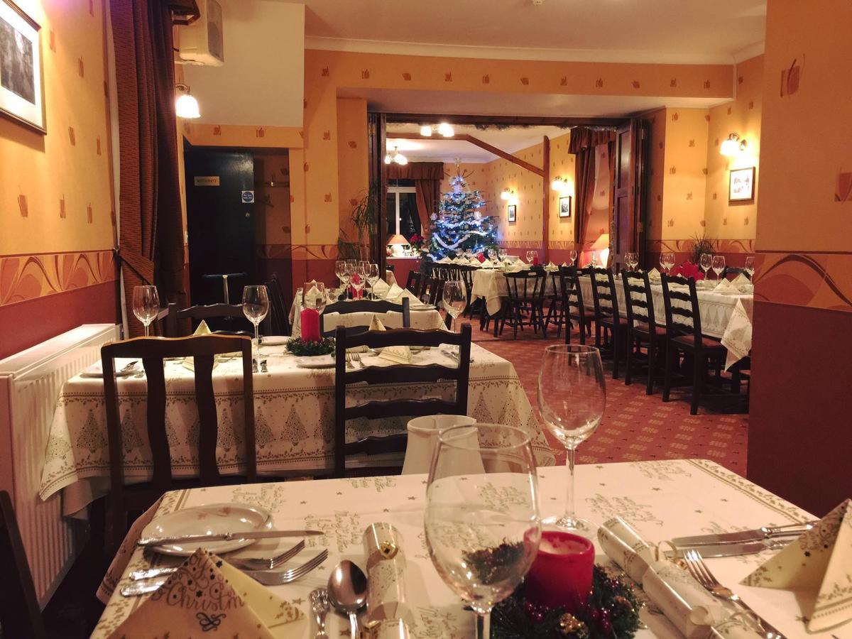 The Llanelwedd Arms Hotel Builth Wells Eksteriør bilde