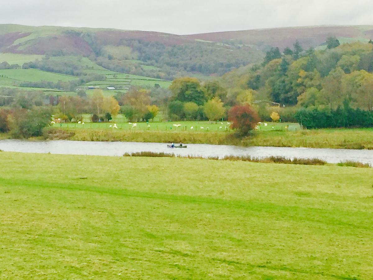 The Llanelwedd Arms Hotel Builth Wells Eksteriør bilde