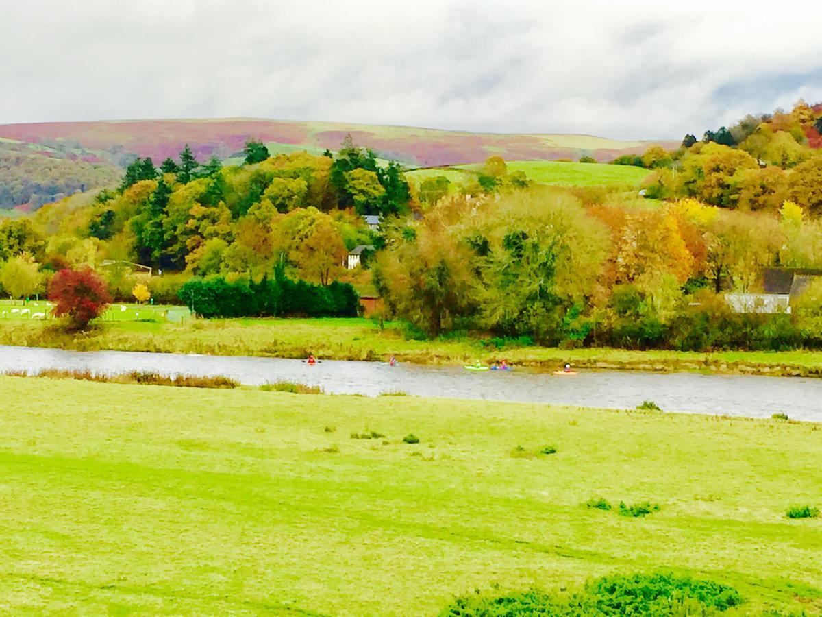The Llanelwedd Arms Hotel Builth Wells Eksteriør bilde